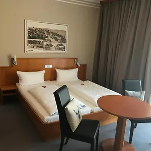 Neumaiers Hirsch -gasthof Und Hotel